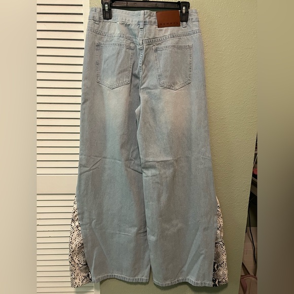 Light Blue Wide Leg Jeans with Snake Print - Picture 3 of 4